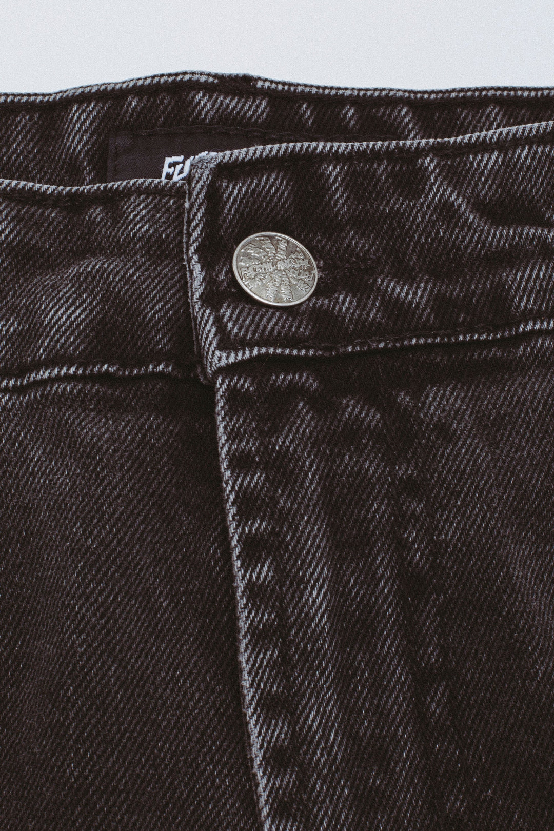 Fecke Dirtwashed Grey Denim Jeans