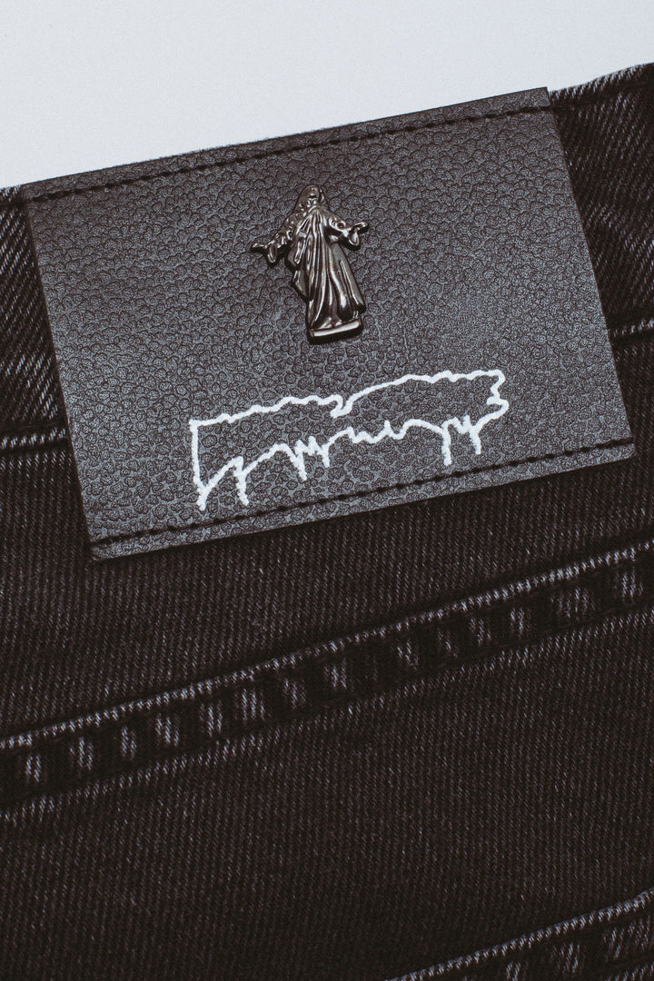 Fecke Dirtwashed Grey Denim Jeans