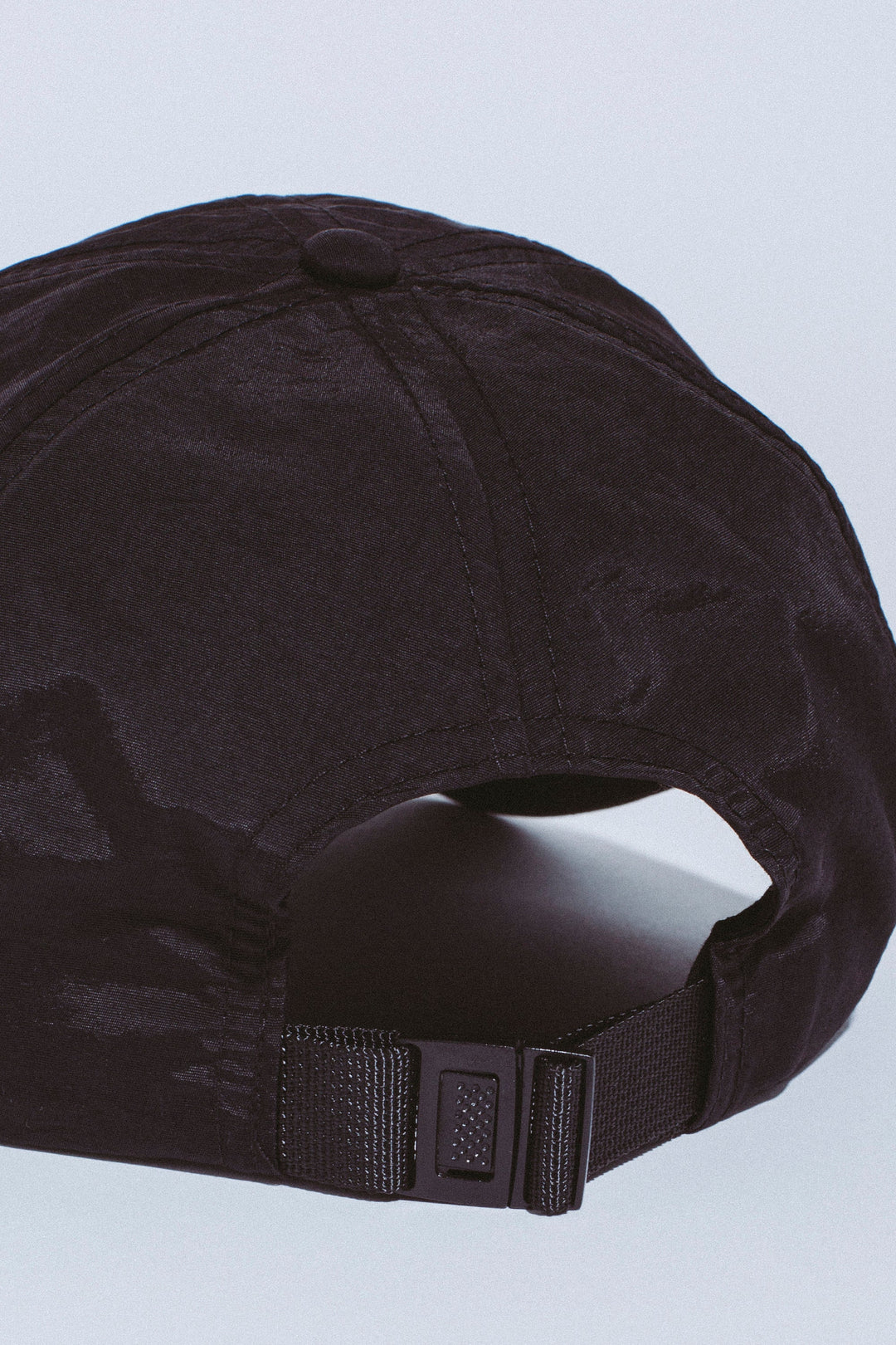 Hydrochromic Floppy Hat